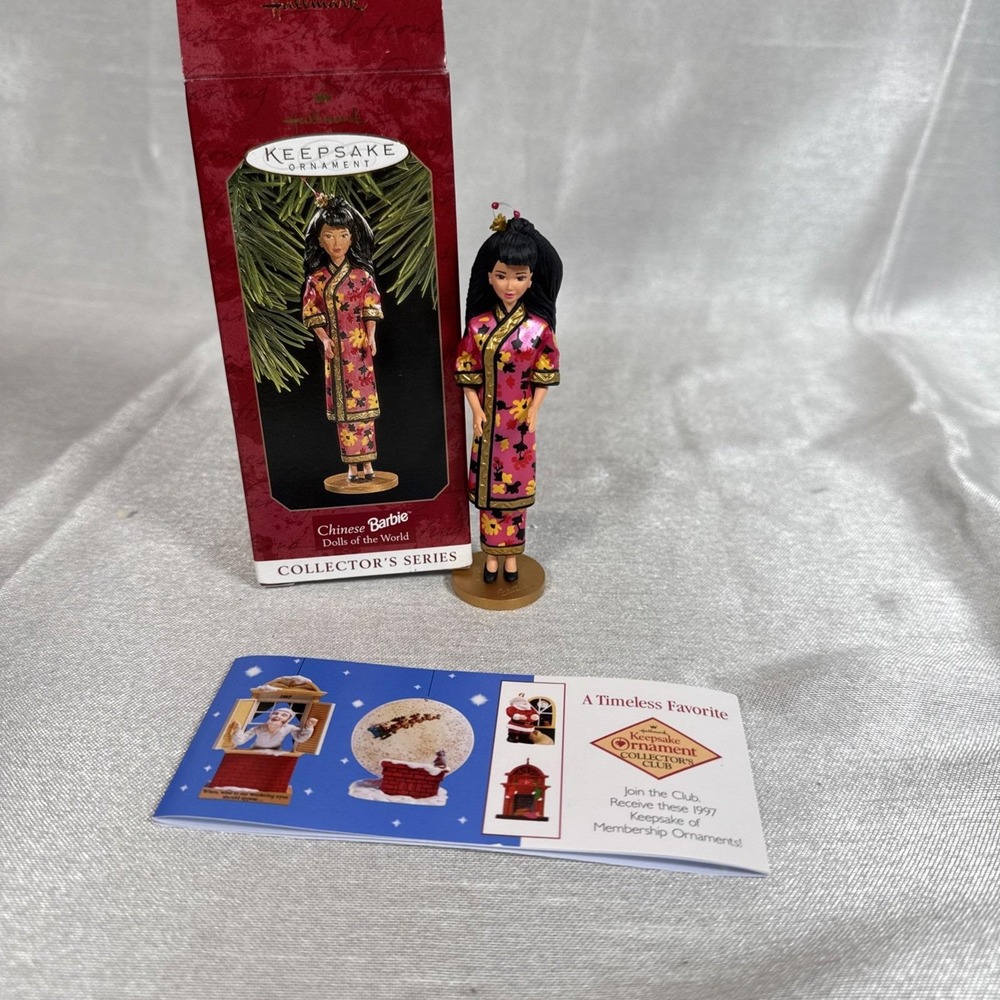 CHINESE BARBIE 1997 Hallmark Keepsake Ornament DOLLS OF THE WORLD SERIES